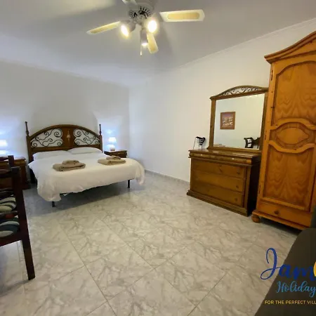 Hotel Los Balcones